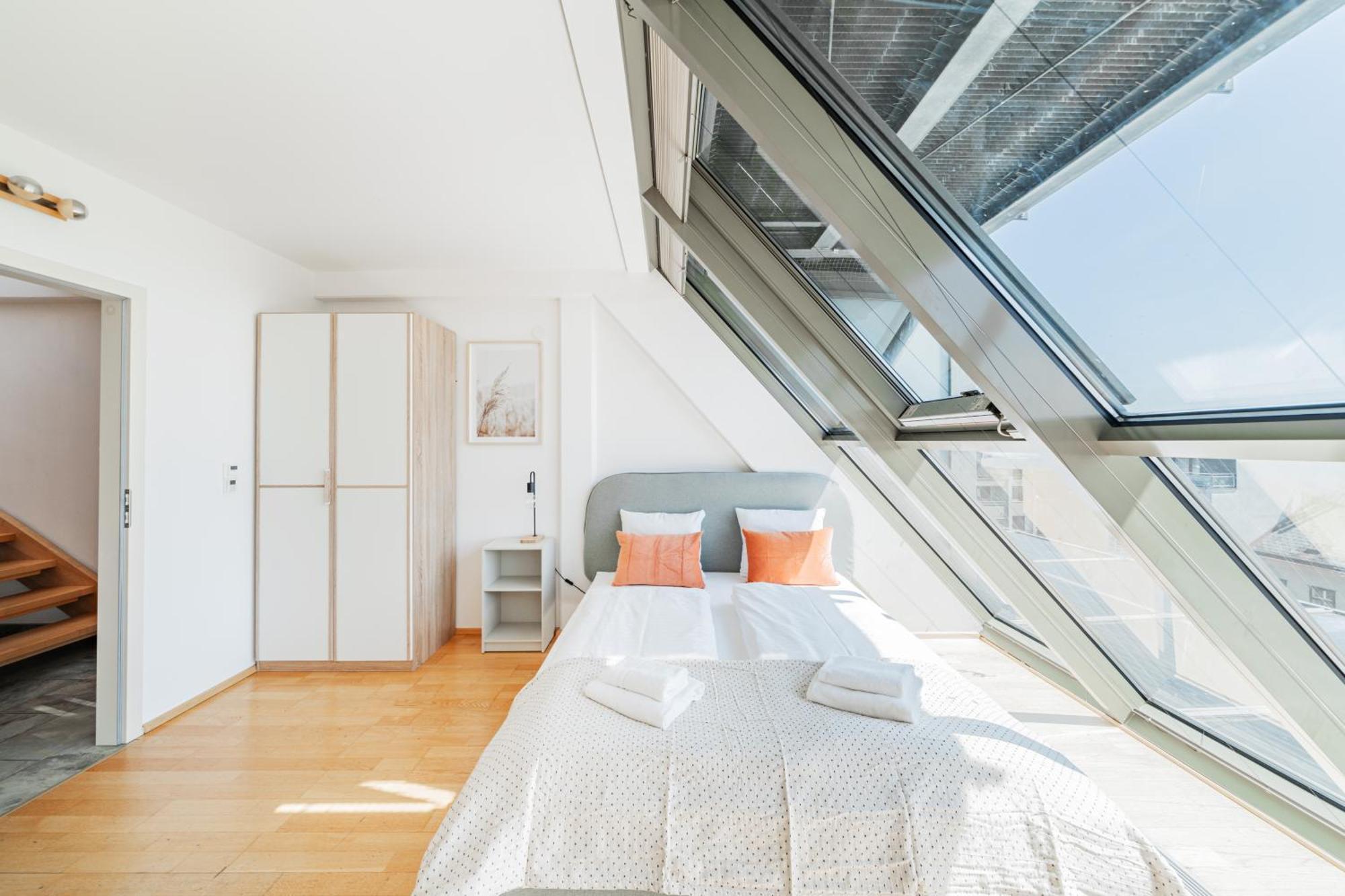 Apartments Next To Schoenbrunn - Free Parking !!! Виена Екстериор снимка