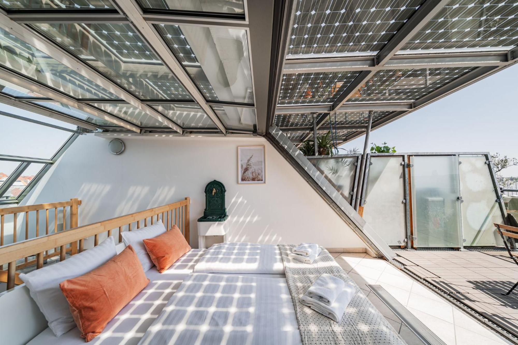 Apartments Next To Schoenbrunn - Free Parking !!! Виена Екстериор снимка